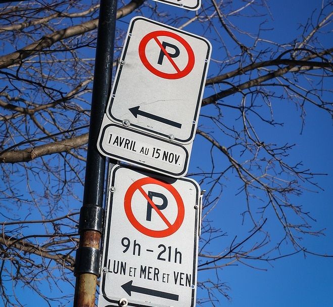 Montreal Smartphone App Now Translates Confusing Parking Signs For You -  MTL Blog