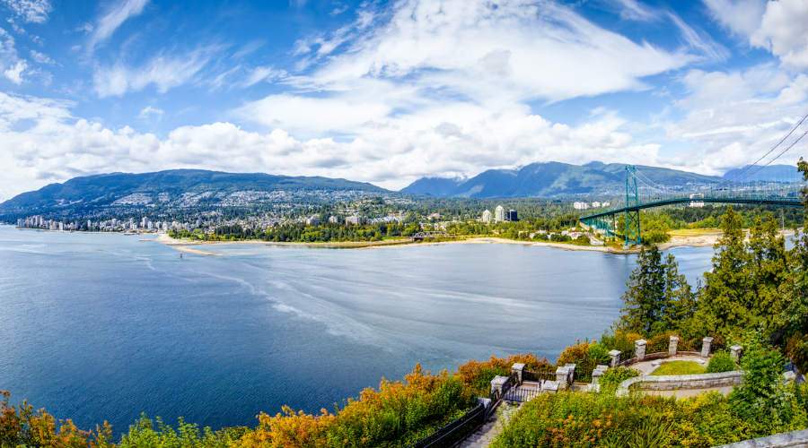 guide to discover vancouver and 10 reasons to relocate to Vancouver
