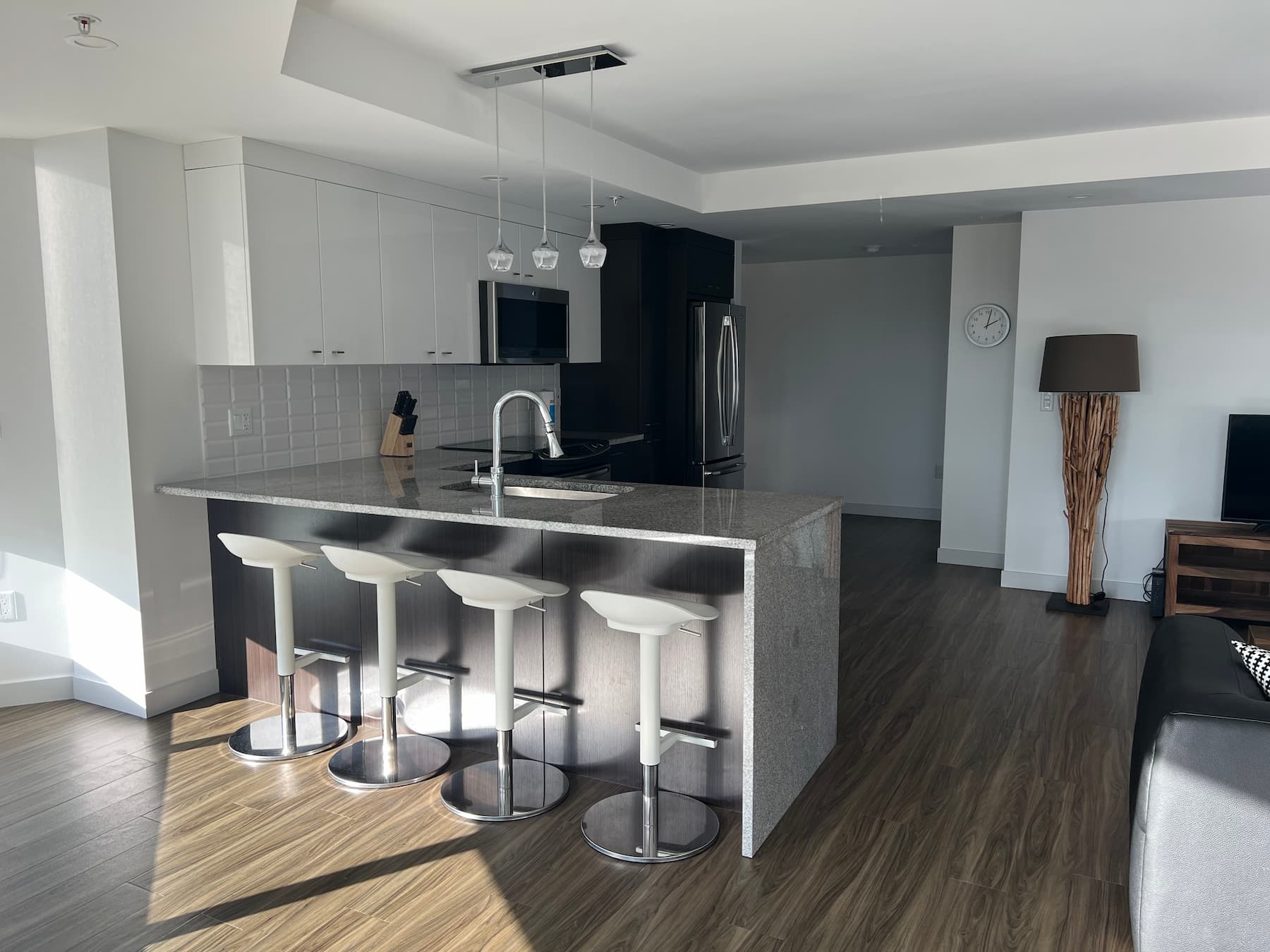 the pearl kitchen