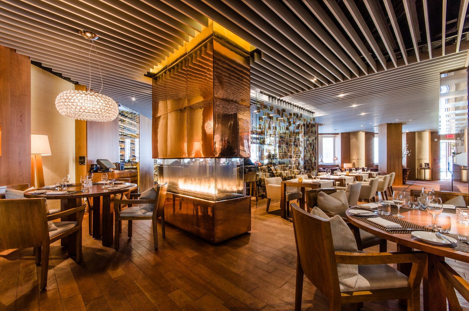 7 Restaurants For A Romantic Dinner In Montreal