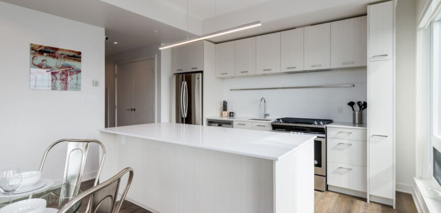 Corporate Stays |Underwood 1 Bedroom + Den