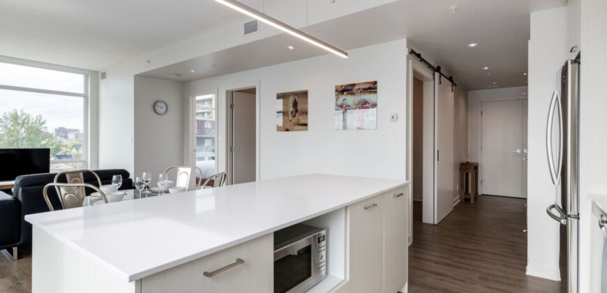 Corporate Stays |Underwood 1 Bedroom + Den