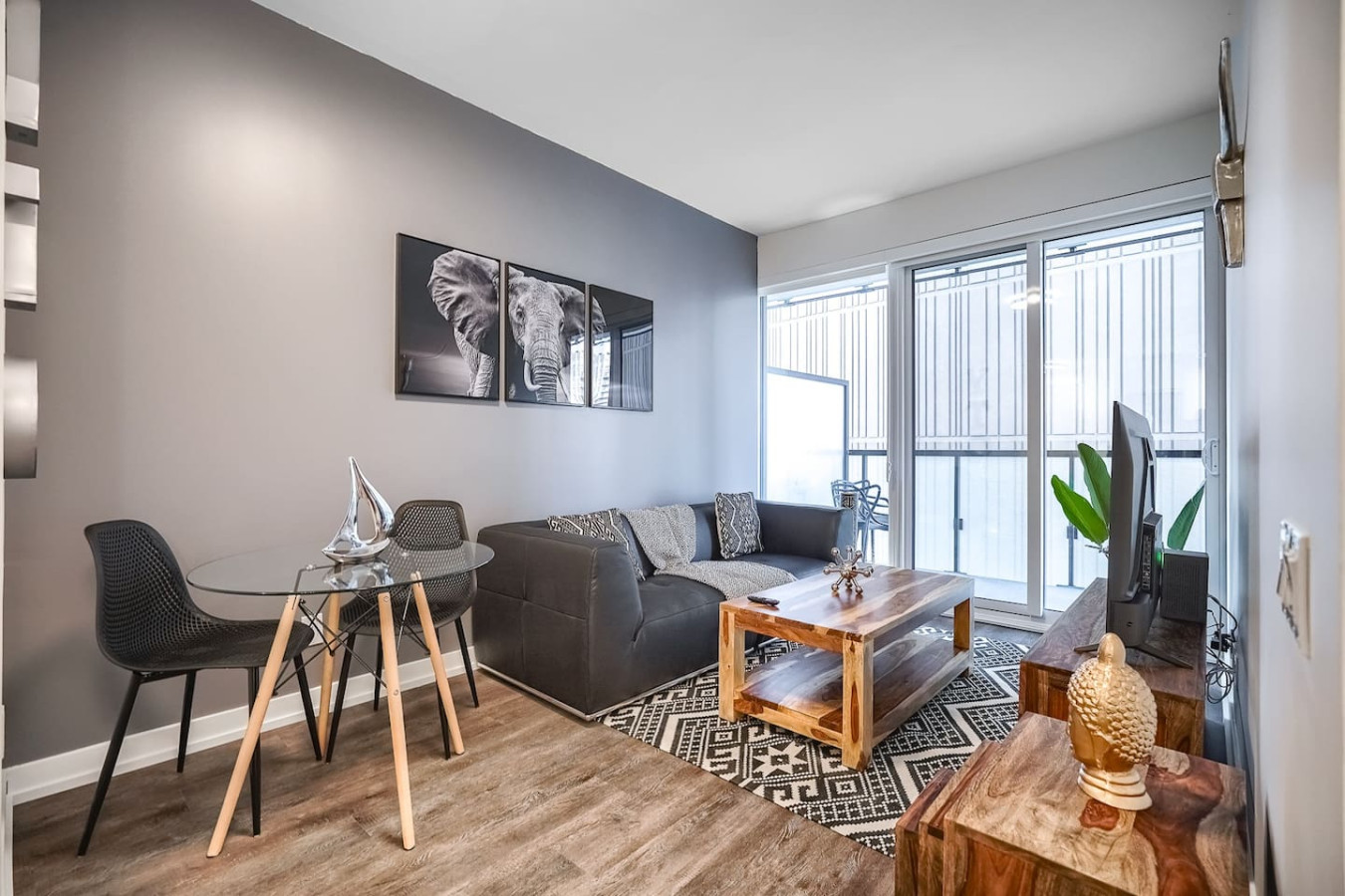 Toronto 1 Bedroom Apartment