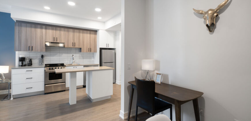 Corporate Stays | The Lennox 1 Bedroom + Den