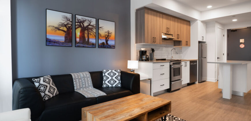 Corporate Stays | The Lennox 1 Bedroom + Den