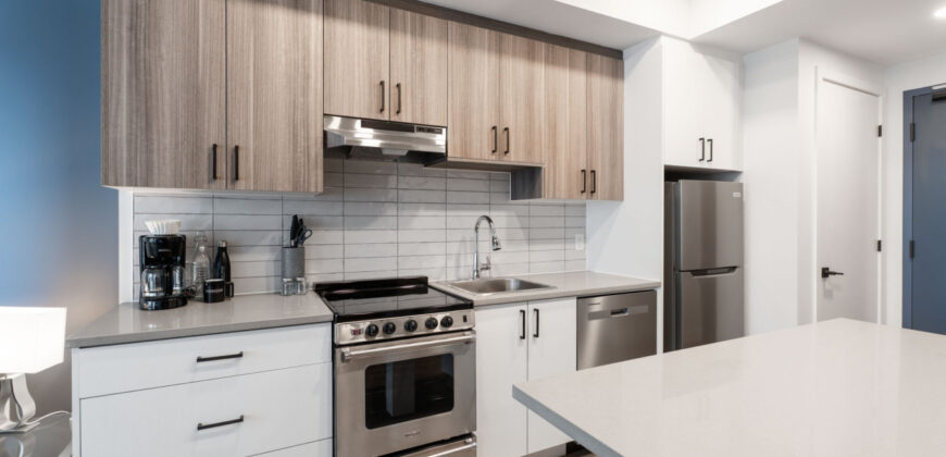 Corporate Stays | The Lennox 1 Bedroom + Den