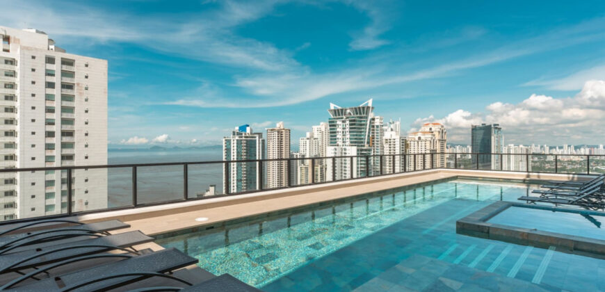 Serviced Studio with City & Ocean View in Panama