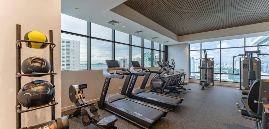 Serviced Studio with City & Ocean View in Panama