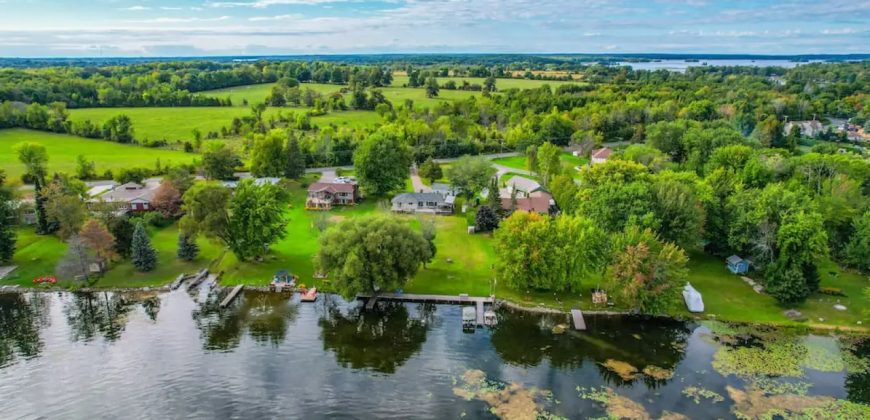Lakeside Living