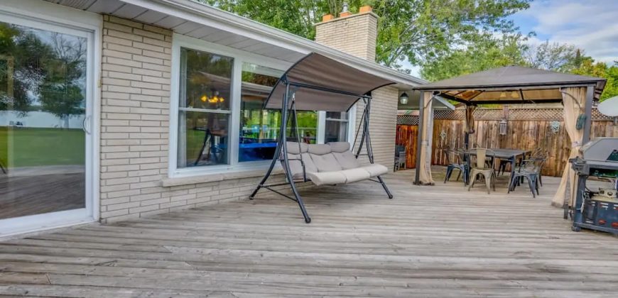 Lakeside Living
