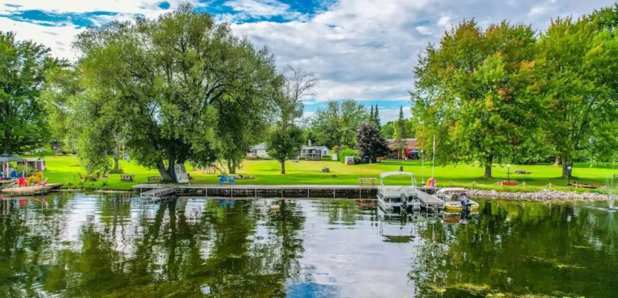 Lakeside Living