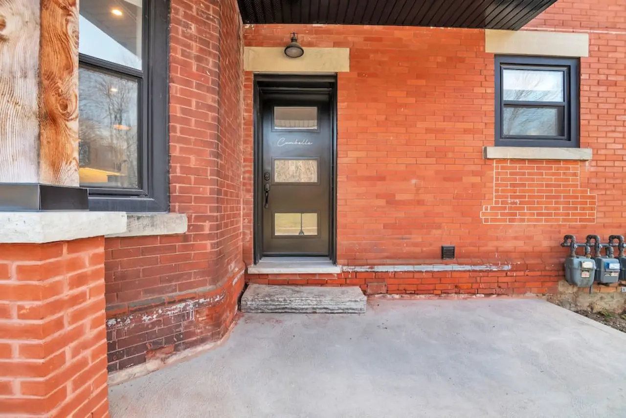 Triplex in Shelburne