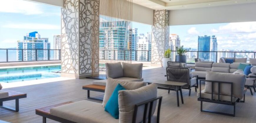 High-End Loft with Scenic City Views on Panama City Center
