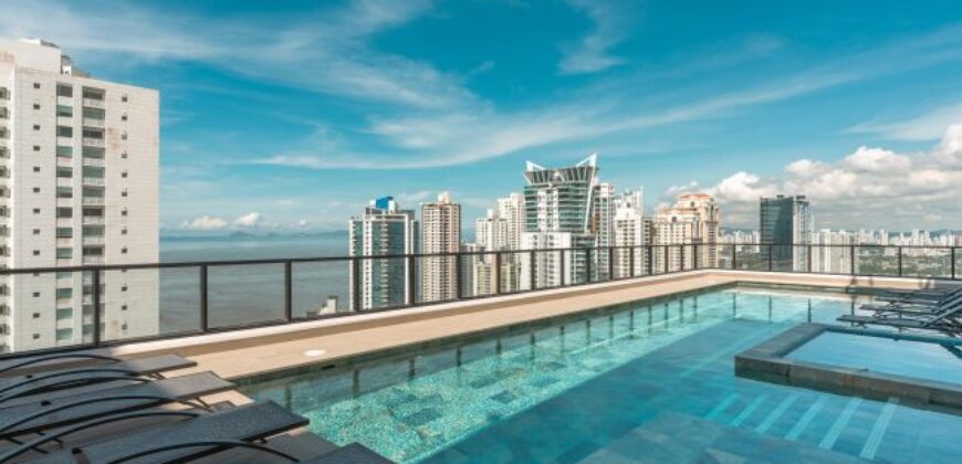 High-End Loft with Scenic City Views on Panama City Center