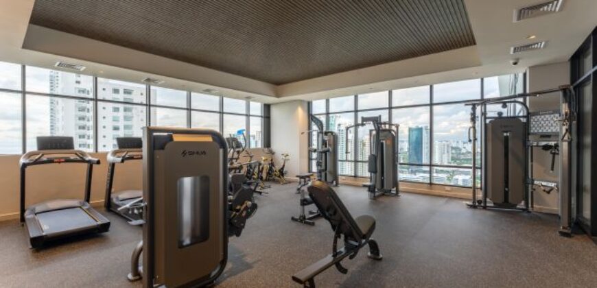 High-End Loft with Scenic City Views on Panama City Center