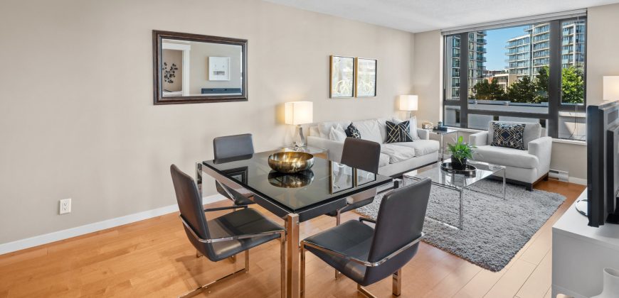 Astoria 402