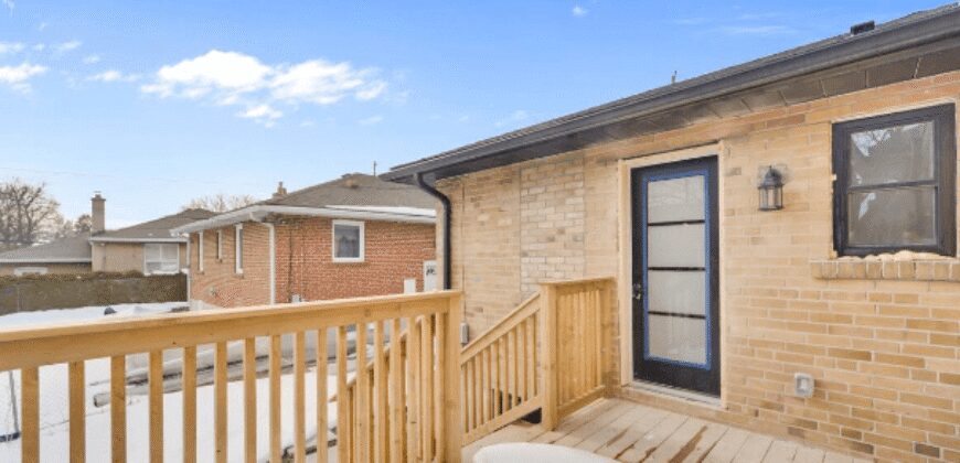 Bungalow in Etobicoke