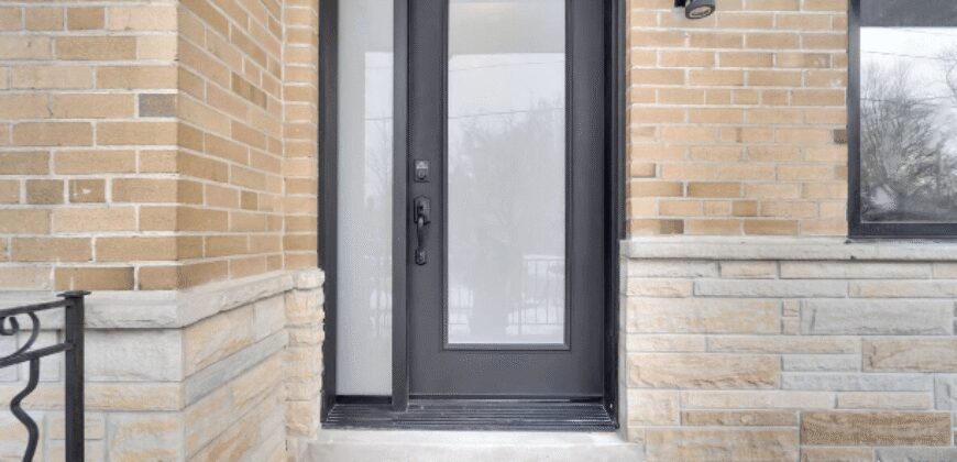 Bungalow in Etobicoke