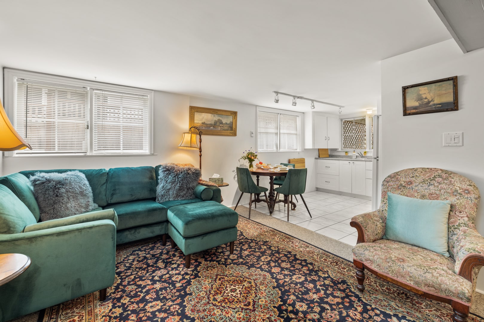 Heritage Cook Street Suite