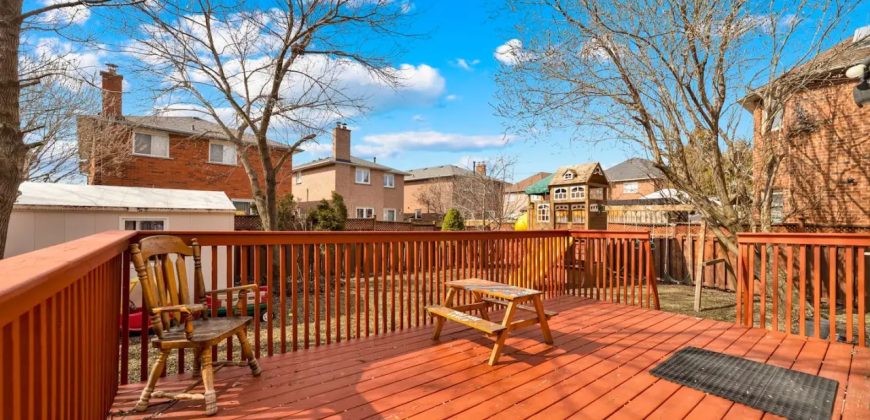 3 Bedroom House in Mississauga – Mississauga Haven