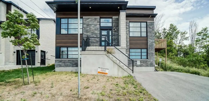 House Gatineau