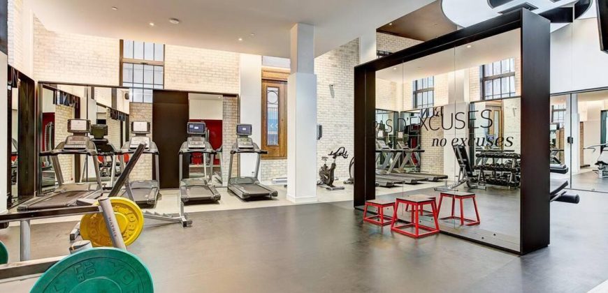 Stylish Condo with City Views in Montreal – Canada