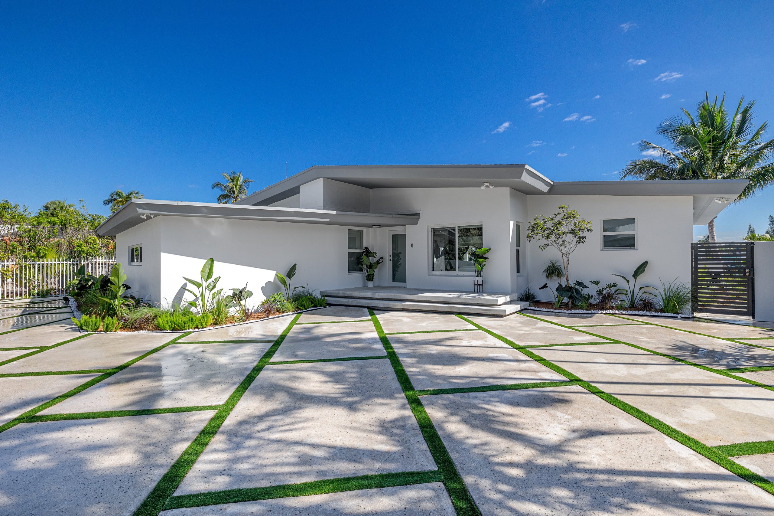 Waterfront Manor