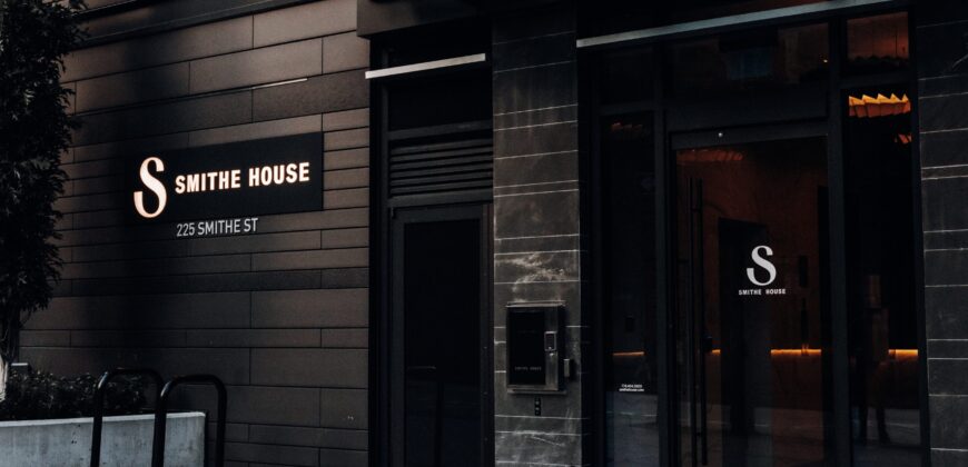 Smithe House